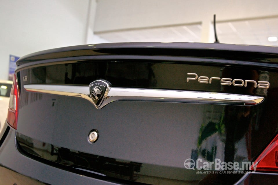 Proton Persona Mk1 Facelift (2010) Exterior