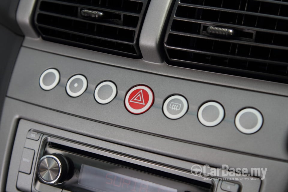 Proton Persona Mk1 Facelift (2010) Interior