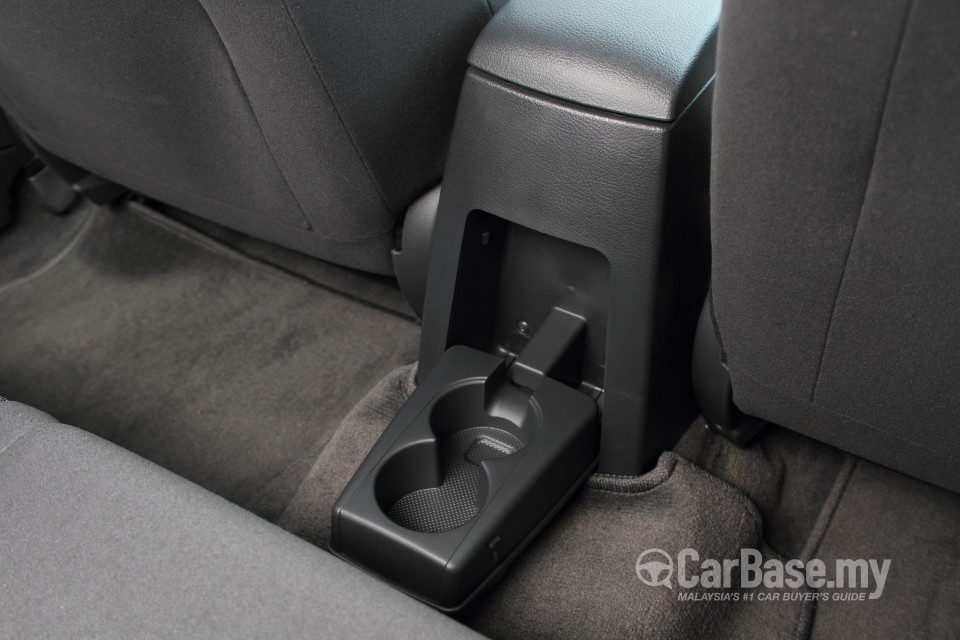 Proton Persona Mk1 Facelift (2010) Interior