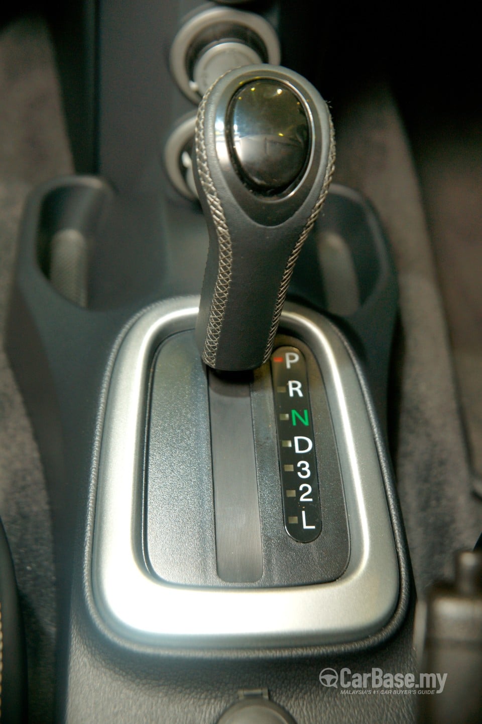 Proton Persona Mk1 Facelift (2010) Interior