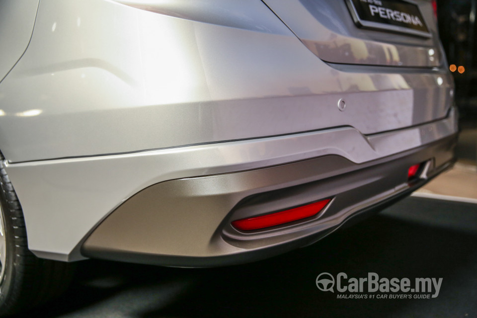 Proton Persona P2-21A (2016) Exterior
