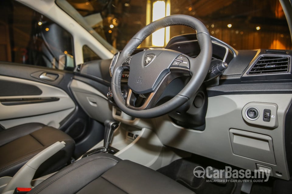 Proton Persona P2-21A (2016) Interior