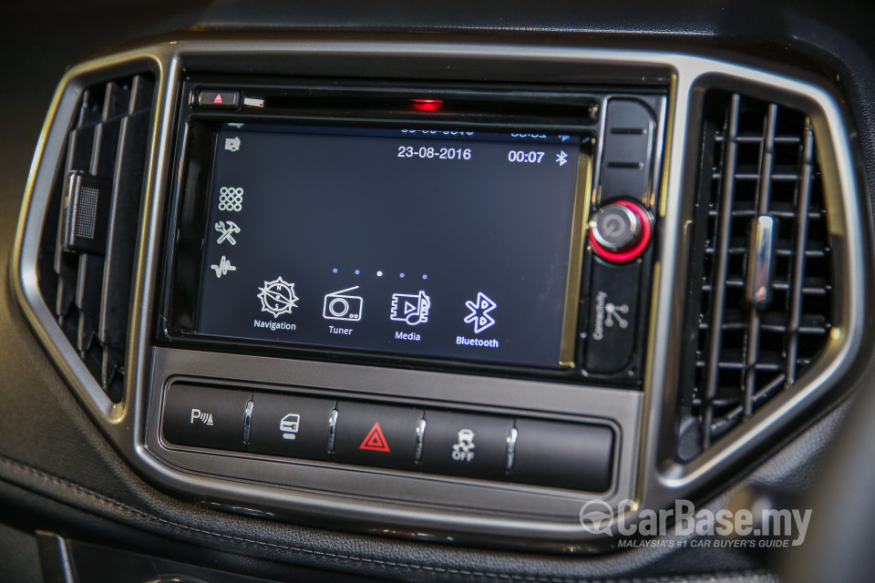 Proton Persona P2-21A (2016) Interior