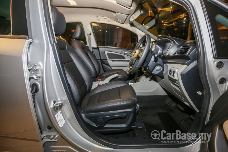 Proton Persona P2-21A (2016) Interior