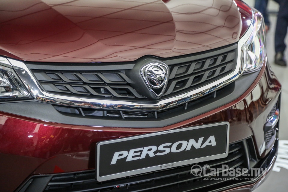 Proton Persona P2-21A MC1 (2019) Exterior