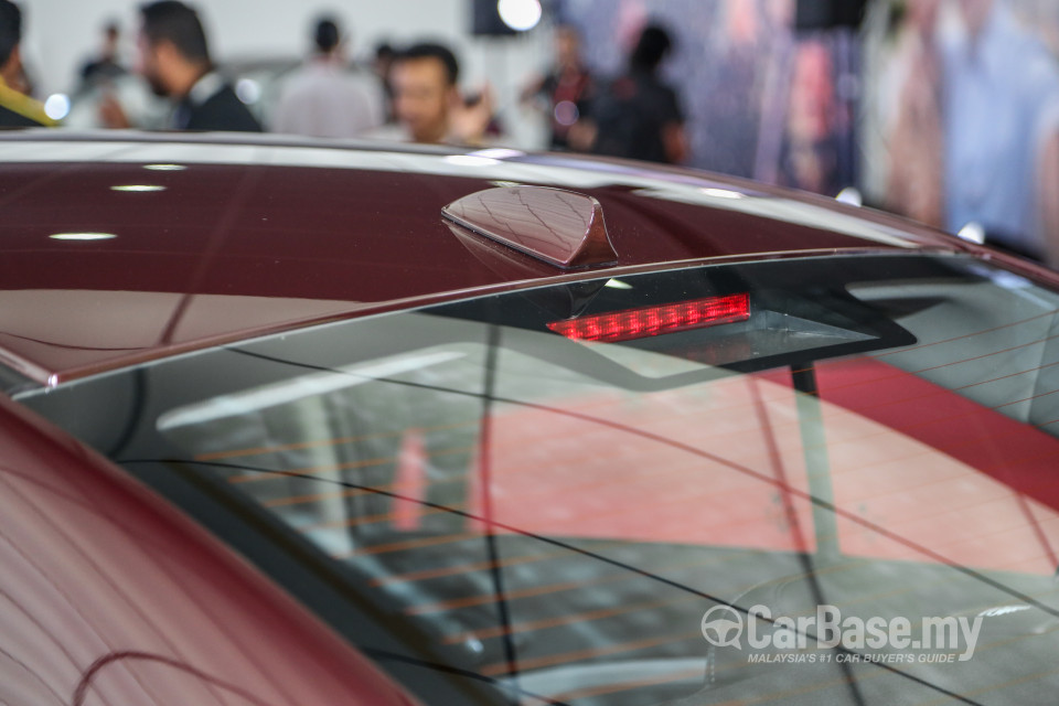 Proton Persona P2-21A MC1 (2019) Exterior