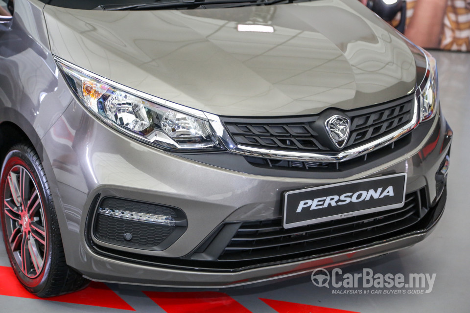 Proton Persona P2-21A MC1 (2019) Exterior