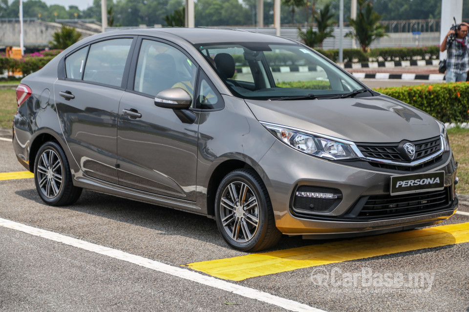 Proton Persona P2-21A MC1 (2019) Exterior