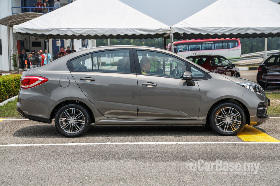 Proton Persona P2-21A MC1 (2019) Exterior