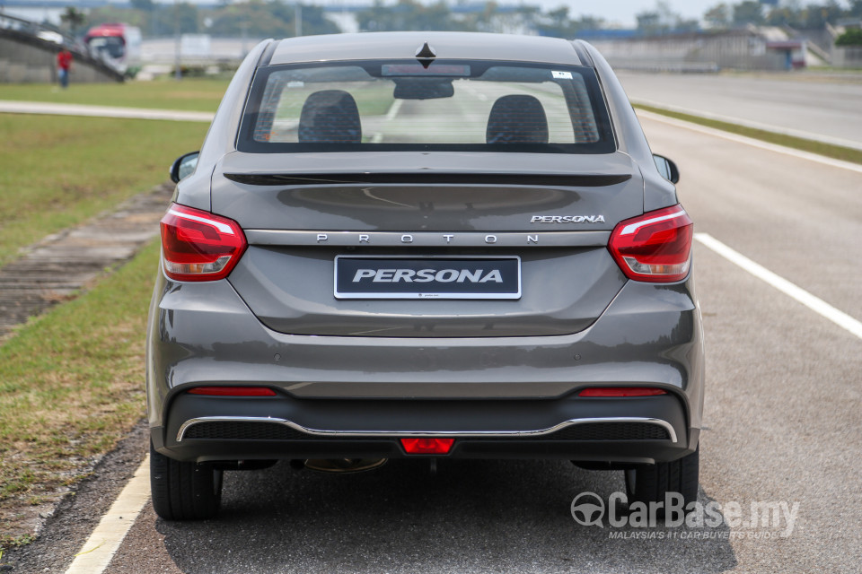 Proton Persona P2-21A MC1 (2019) Exterior