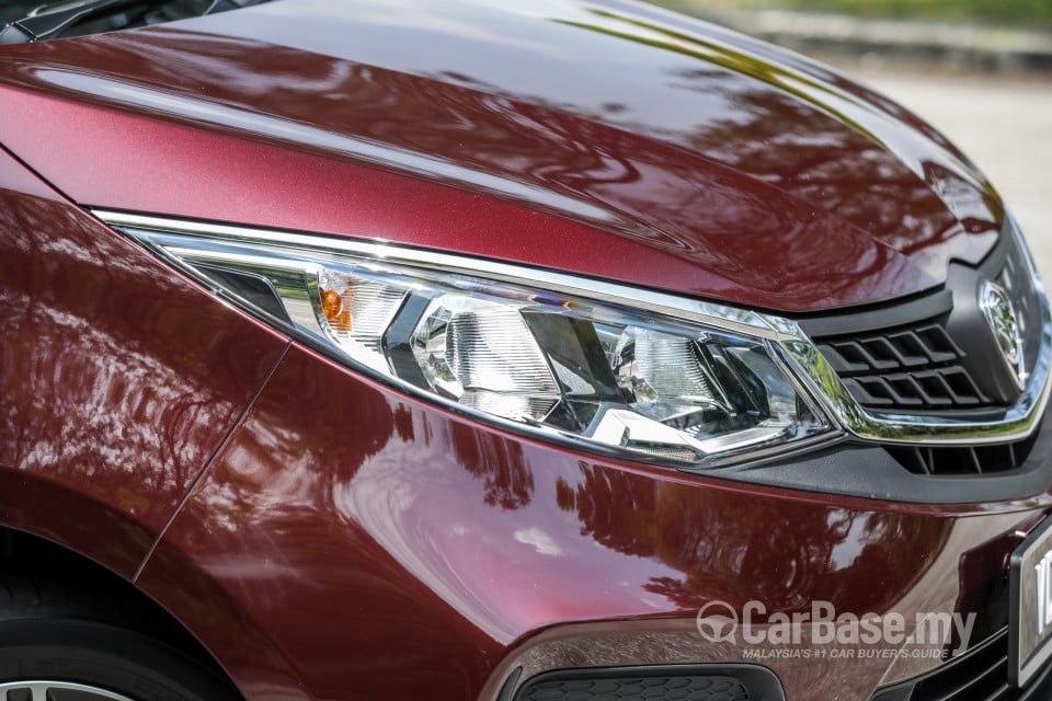 Proton Persona P2-21A MC1 (2019) Exterior