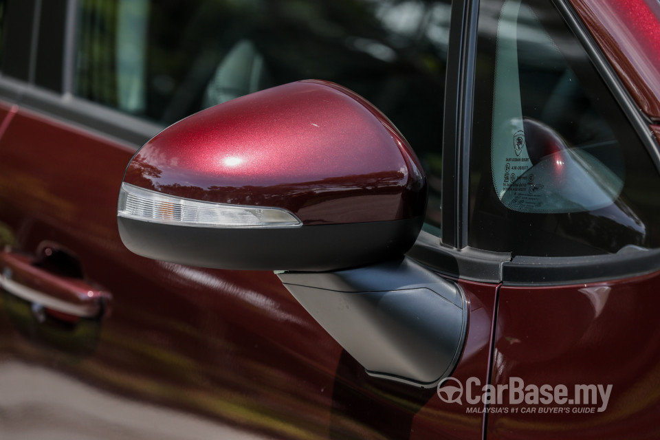 Proton Persona P2-21A MC1 (2019) Exterior