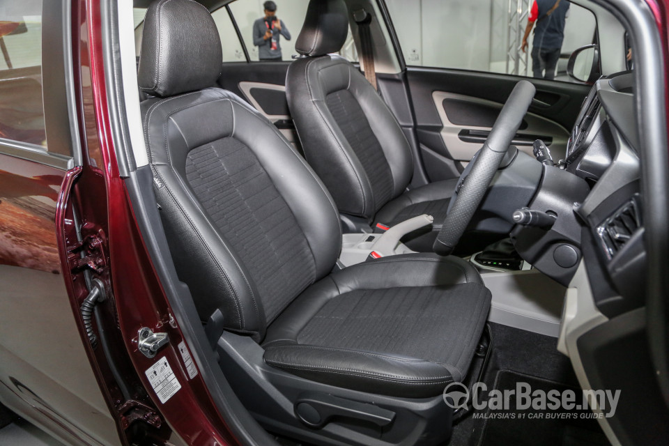 Proton Persona P2-21A MC1 (2019) Interior