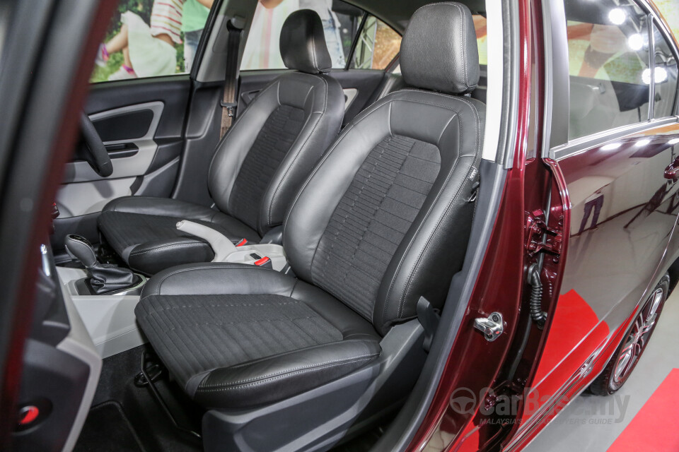 Mitsubishi ASX Mk1 Facelift (2013) Interior