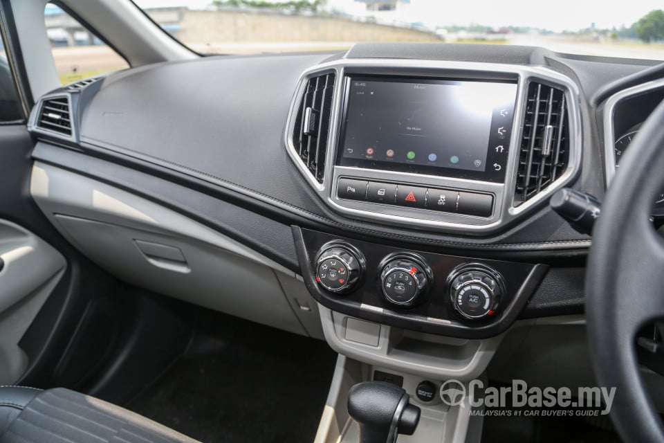 Proton Persona P2-21A MC1 (2019) Interior