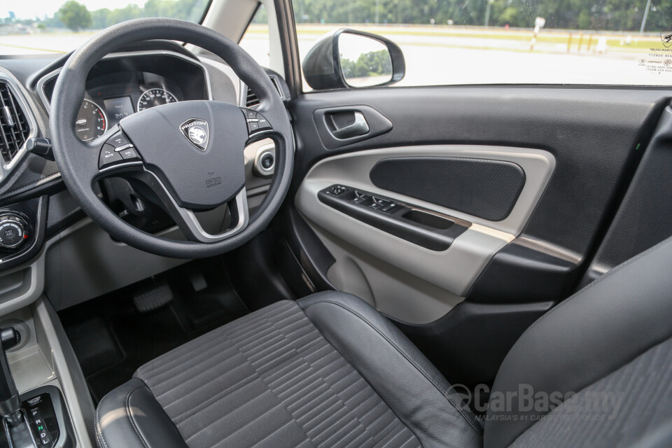 Nissan Navara D23 Facelift (2021) Interior