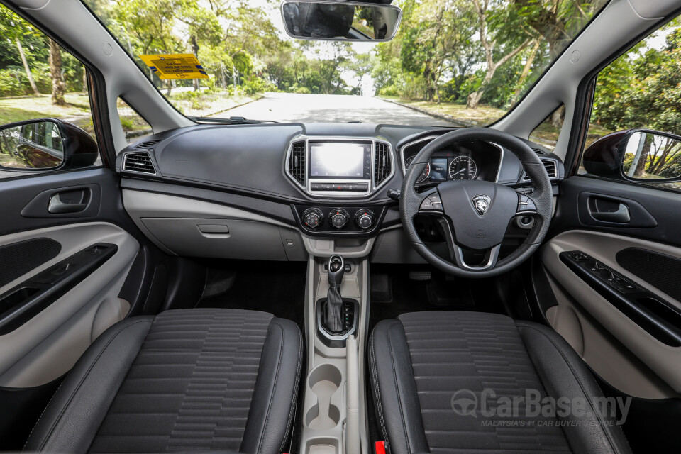 Toyota C-HR Mk1 (2018) Interior