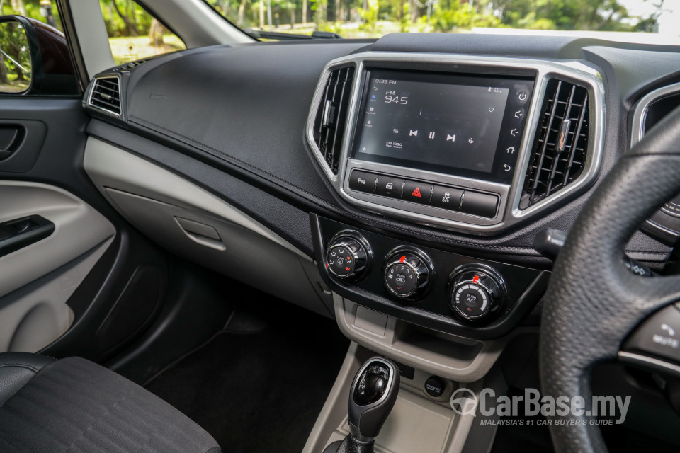 Proton Persona P2-21A MC1 (2019) Interior