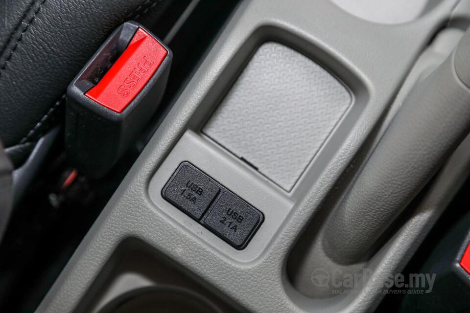 Audi A4 B9 (2016) Interior