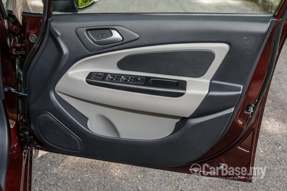 Proton Persona P2-21A MC1 (2019) Interior