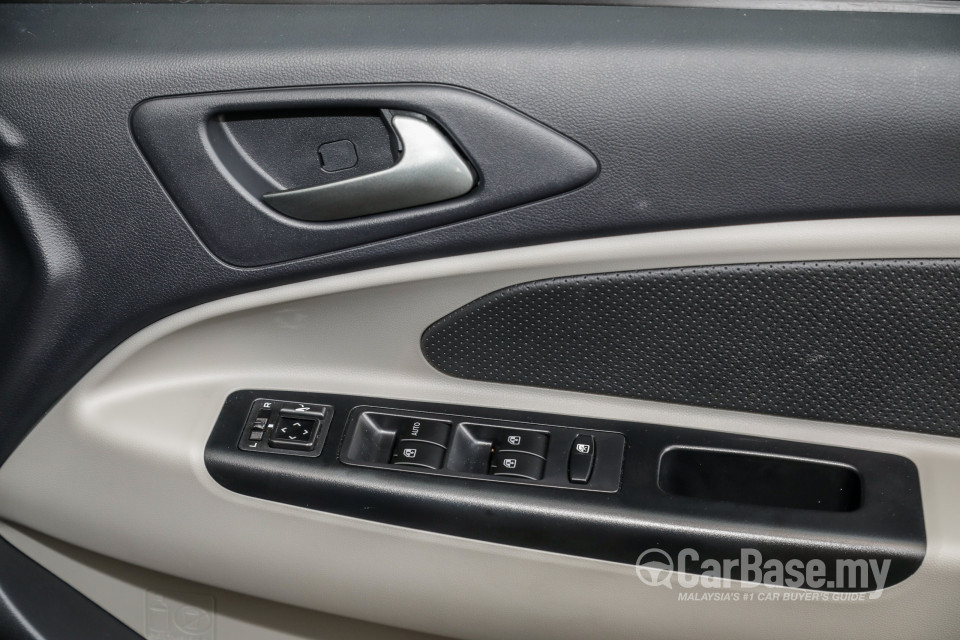 Proton Persona P2-21A MC1 (2019) Interior