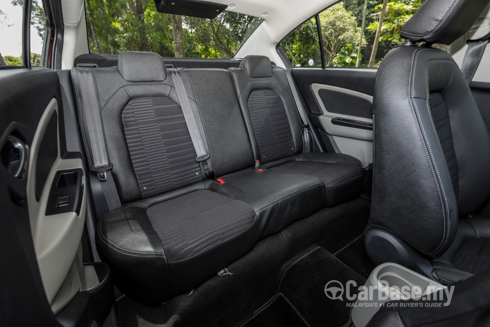 Proton Persona P2-21A MC1 (2019) Interior