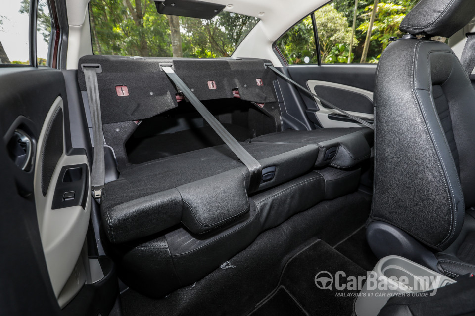 Proton Persona P2-21A MC1 (2019) Interior
