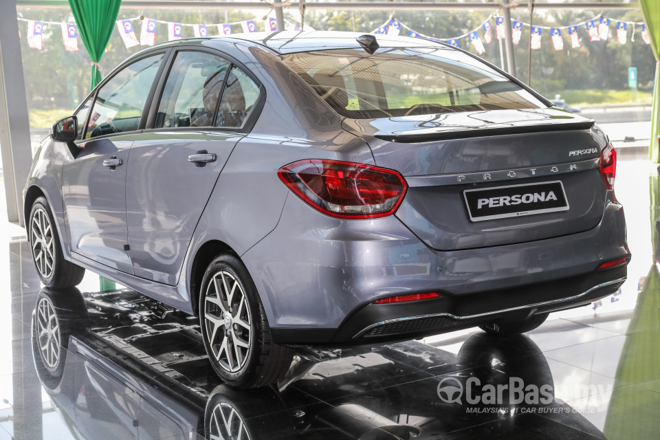 Proton Persona P2-21A MC2 (2021) Exterior