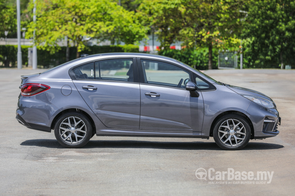 Proton Persona P2-21A MC2 (2021) Exterior