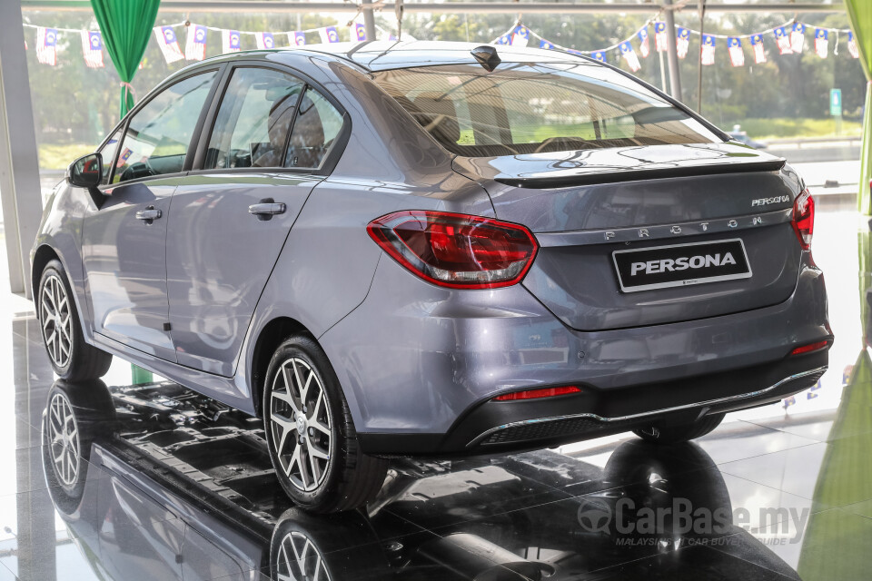 Proton Persona P2-21A MC2 (2021) Exterior