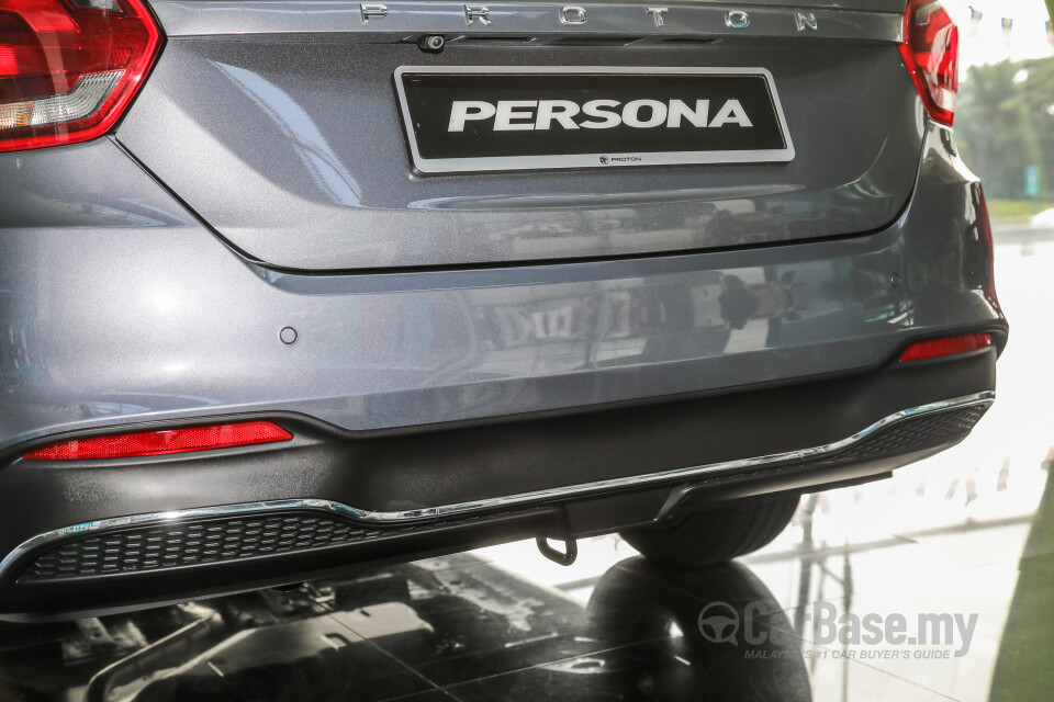Proton Persona P2-21A MC2 (2021) Exterior