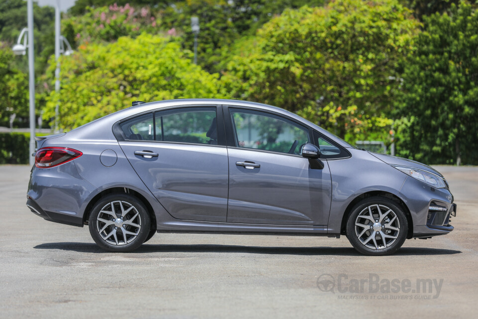 Proton Persona P2-21A MC2 (2021) Exterior