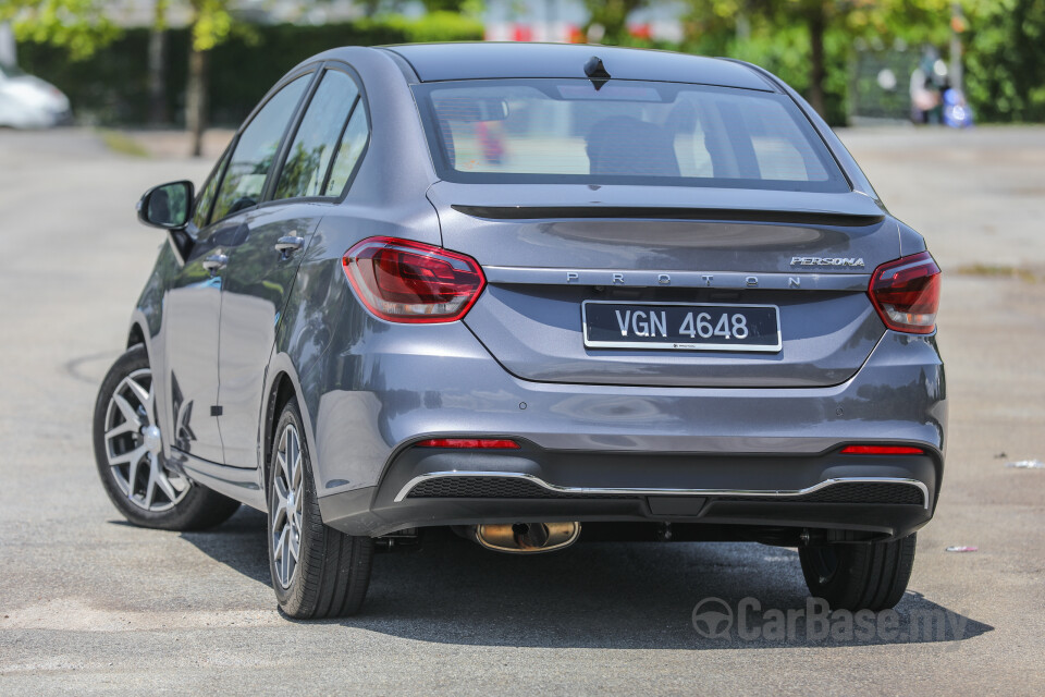 Proton Persona P2-21A MC2 (2021) Exterior