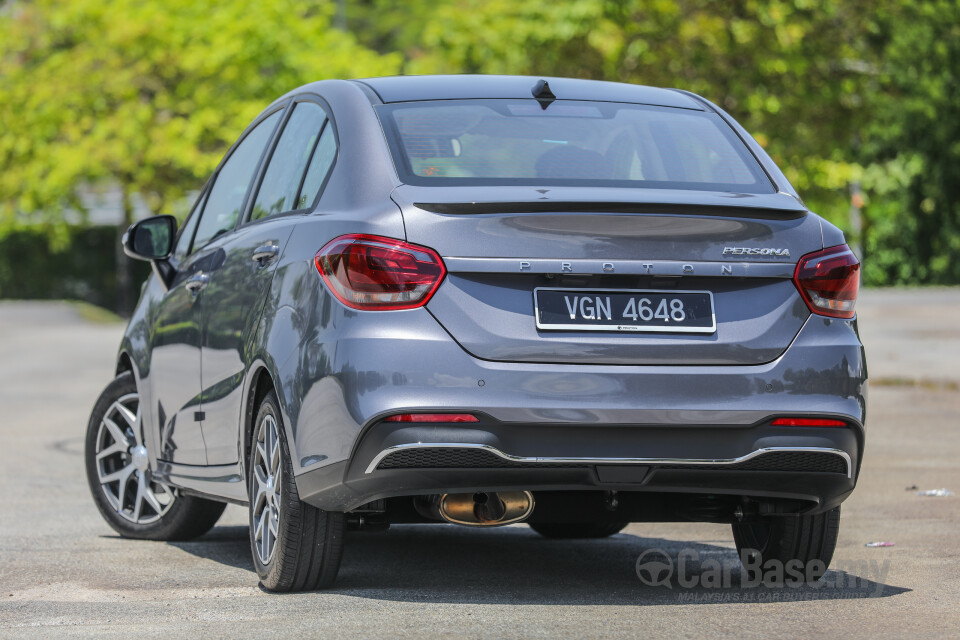 Proton Persona P2-21A MC2 (2021) Exterior