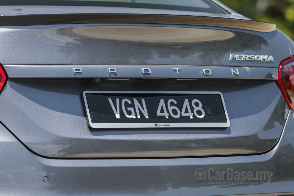 Proton Persona P2-21A MC2 (2021) Exterior