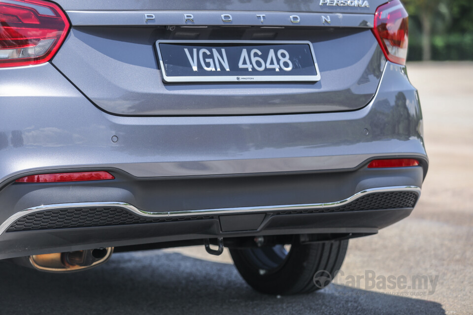 Proton Persona P2-21A MC2 (2021) Exterior