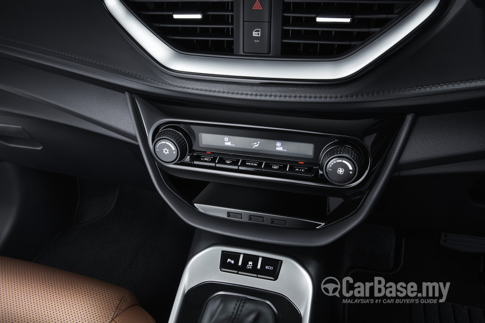 Proton Persona P2-21A MC2 (2021) Interior