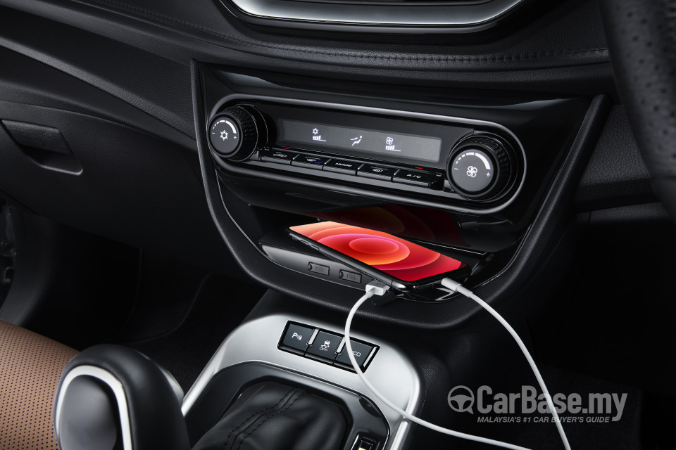 Proton Persona P2-21A MC2 (2021) Interior