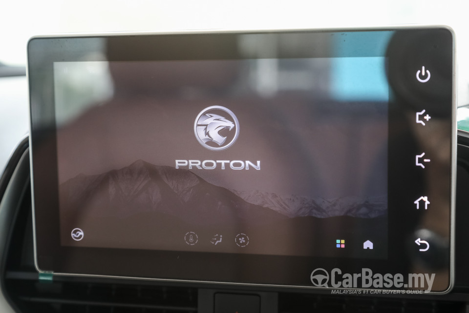 Proton Persona P2-21A MC2 (2021) Interior