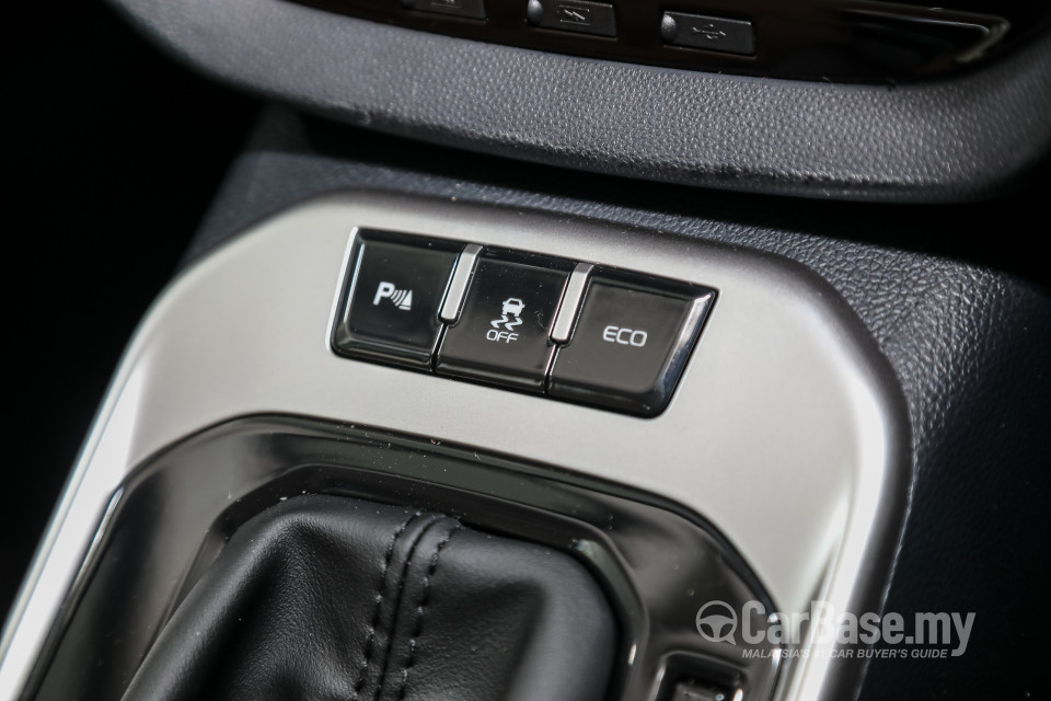 Proton Persona P2-21A MC2 (2021) Interior