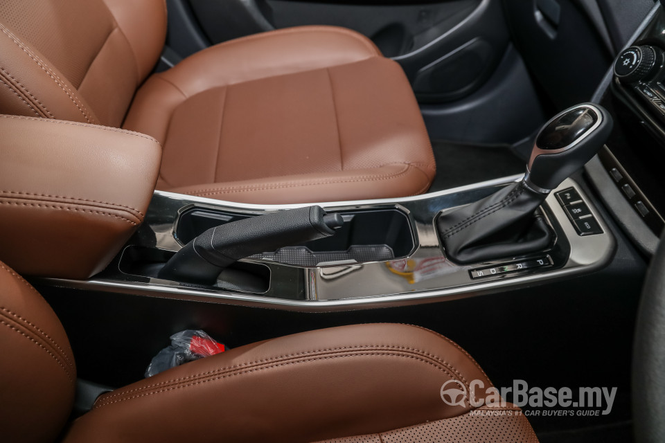 Proton Persona P2-21A MC2 (2021) Interior