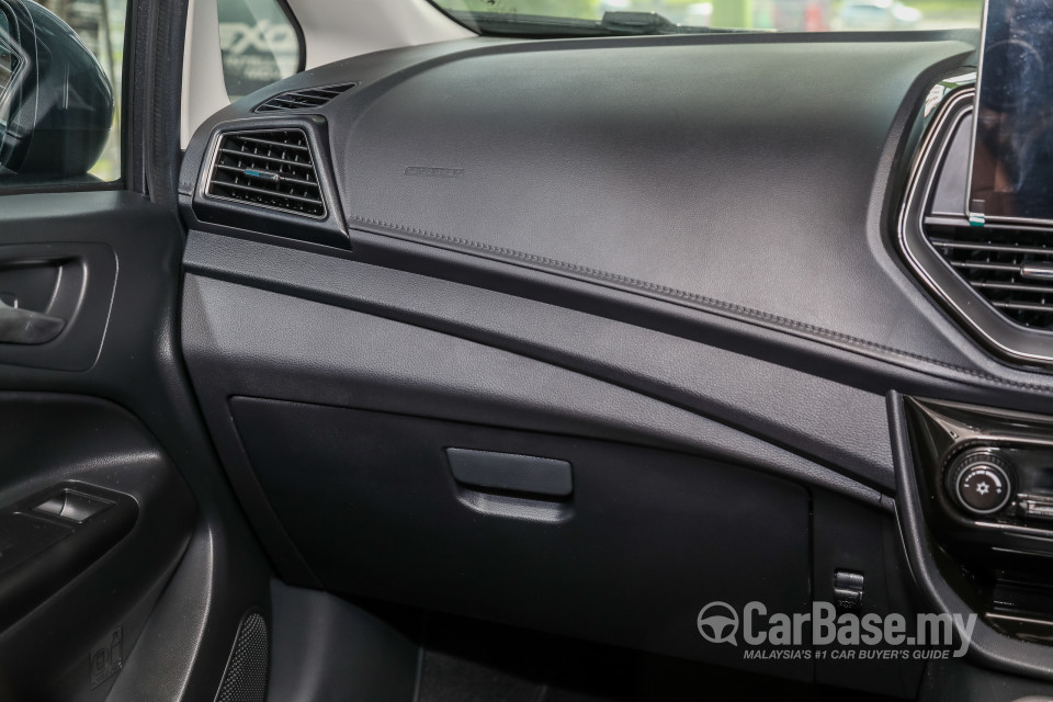 Proton Persona P2-21A MC2 (2021) Interior