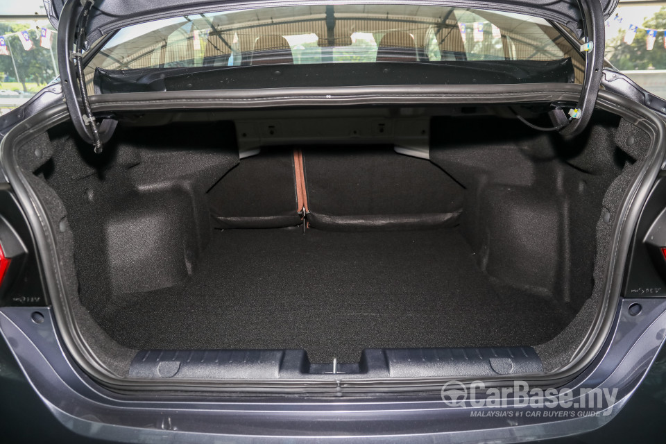 Proton Persona P2-21A MC2 (2021) Interior