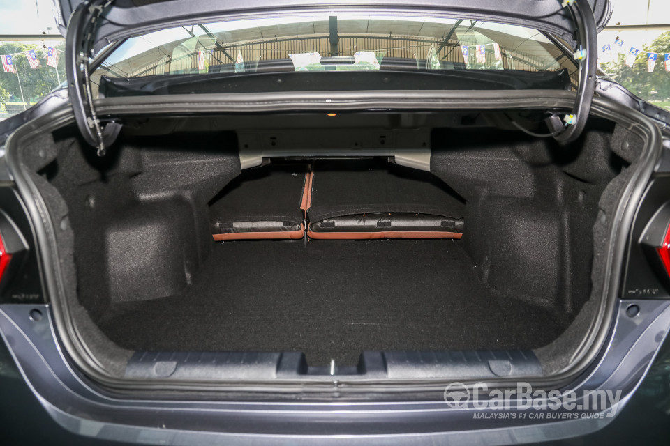 Proton Persona P2-21A MC2 (2021) Interior