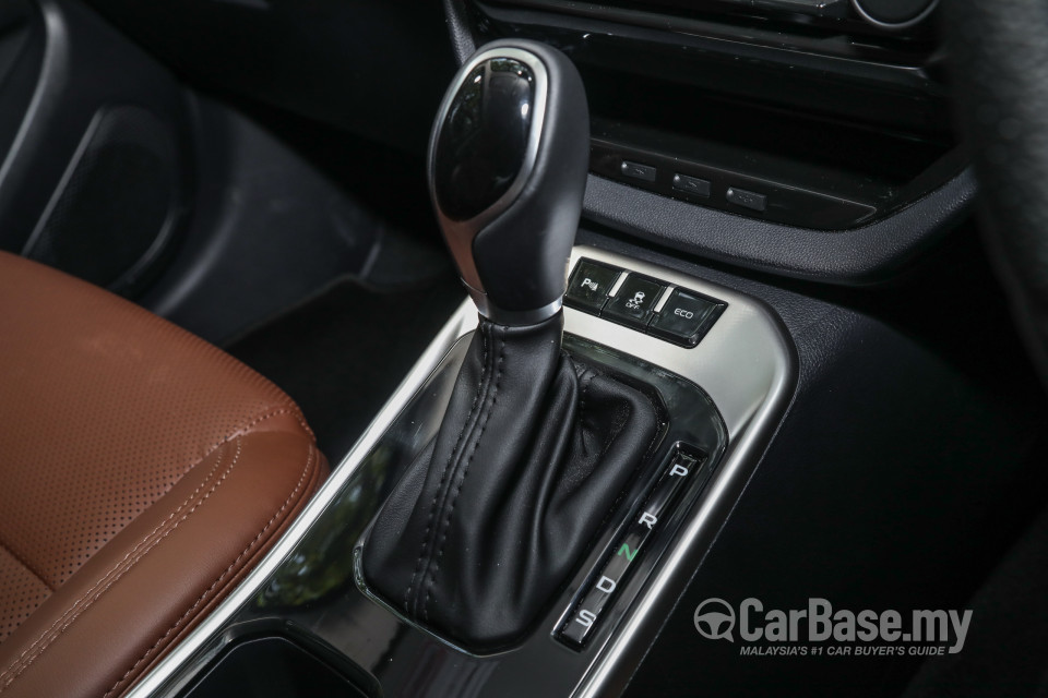 Proton Persona P2-21A MC2 (2021) Interior