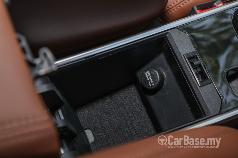 Proton Persona P2-21A MC2 (2021) Interior