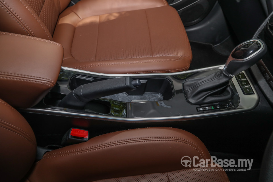 Proton Persona P2-21A MC2 (2021) Interior