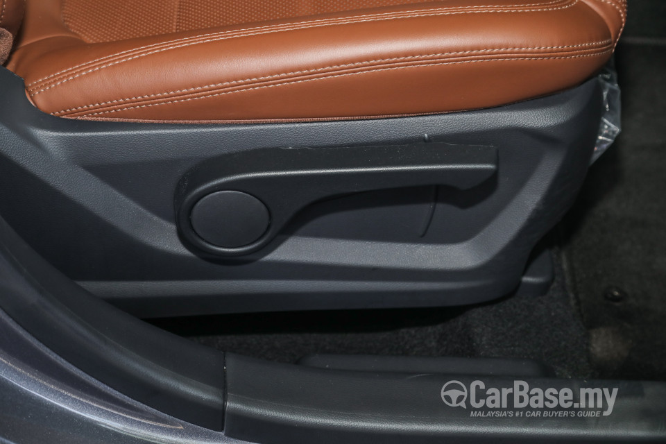 Proton Persona P2-21A MC2 (2021) Interior
