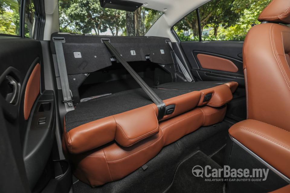 Proton Persona P2-21A MC2 (2021) Interior