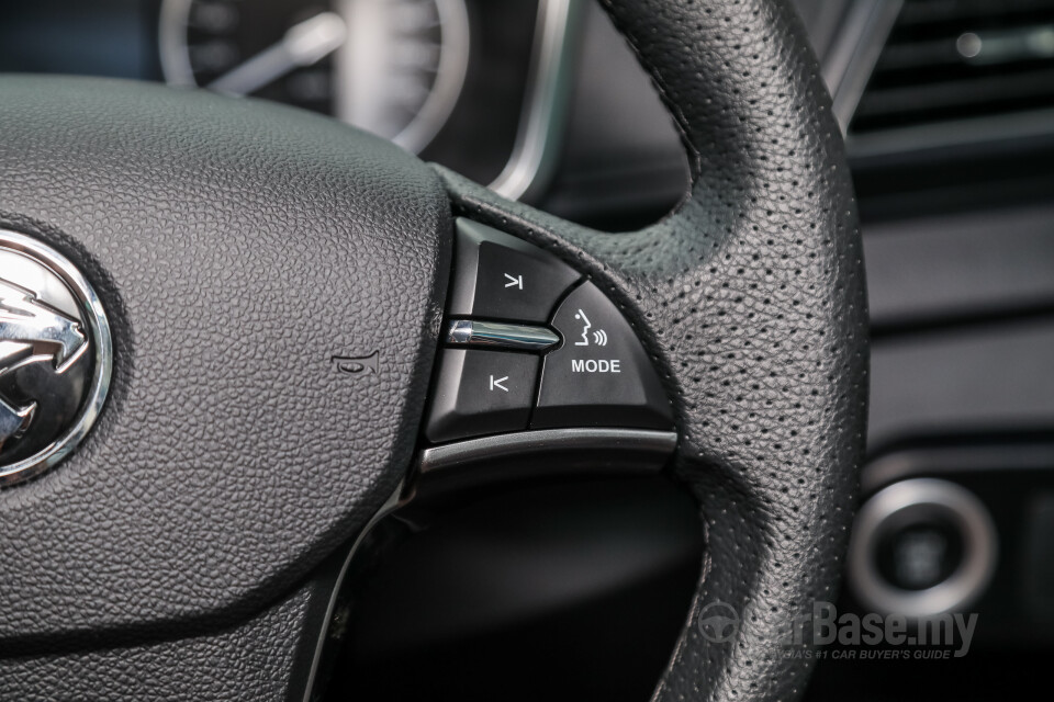 Proton Persona P2-21A MC2 (2021) Interior